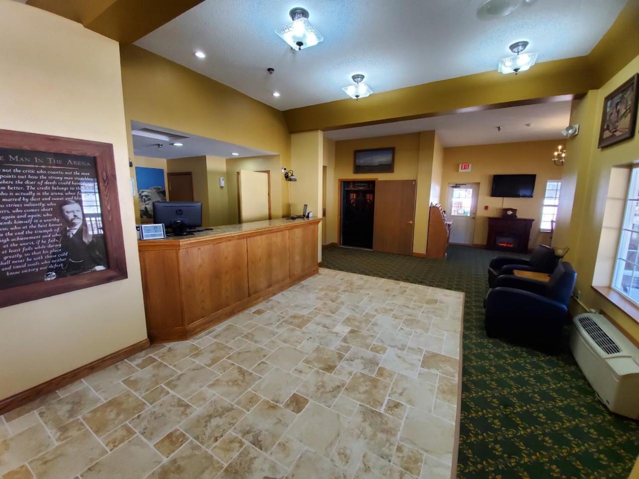 Roosevelt Inn Mount Rushmore Кийстоун Екстериор снимка