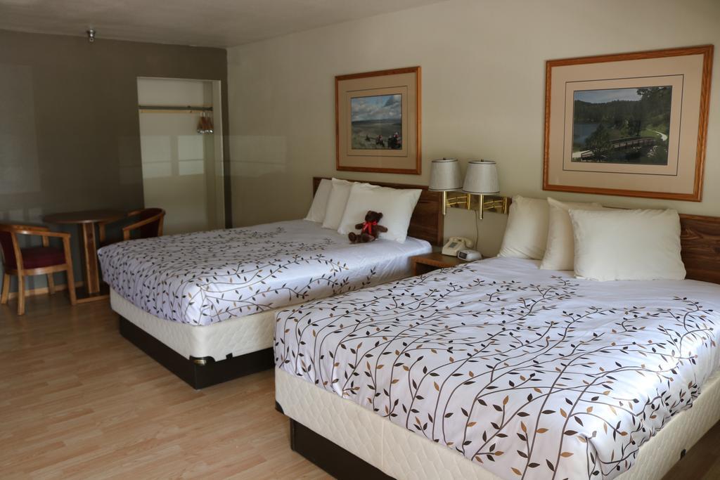 Roosevelt Inn Mount Rushmore Кийстоун Екстериор снимка