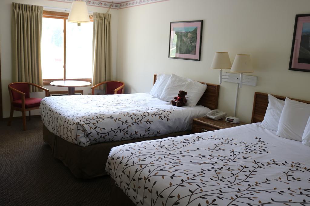 Roosevelt Inn Mount Rushmore Кийстоун Екстериор снимка