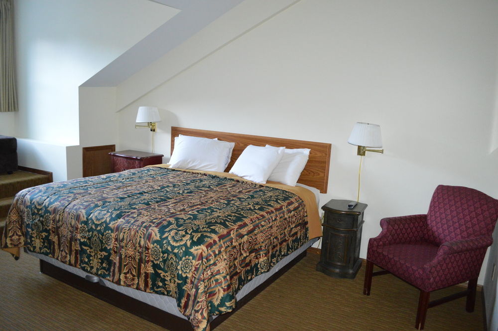 Roosevelt Inn Mount Rushmore Кийстоун Екстериор снимка