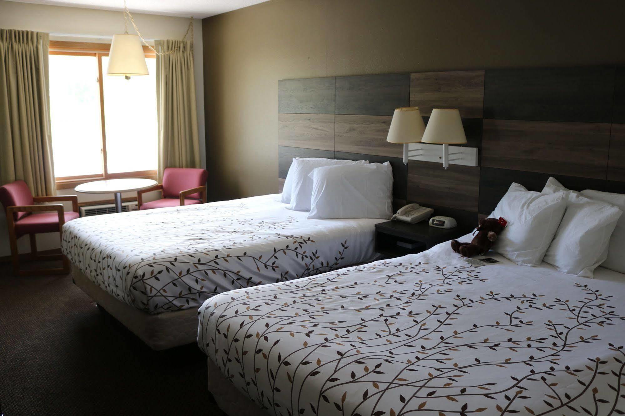 Roosevelt Inn Mount Rushmore Кийстоун Екстериор снимка