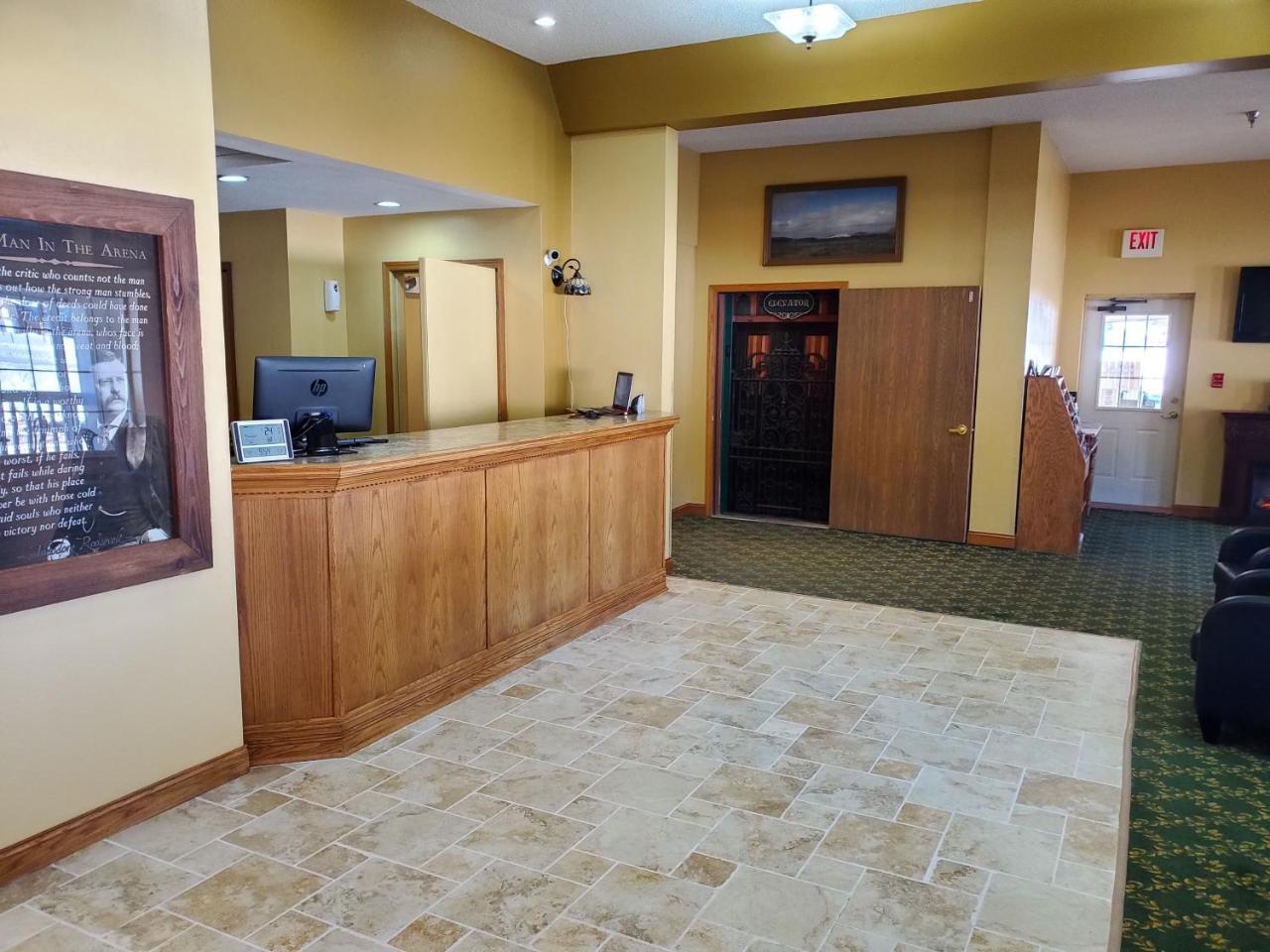 Roosevelt Inn Mount Rushmore Кийстоун Екстериор снимка