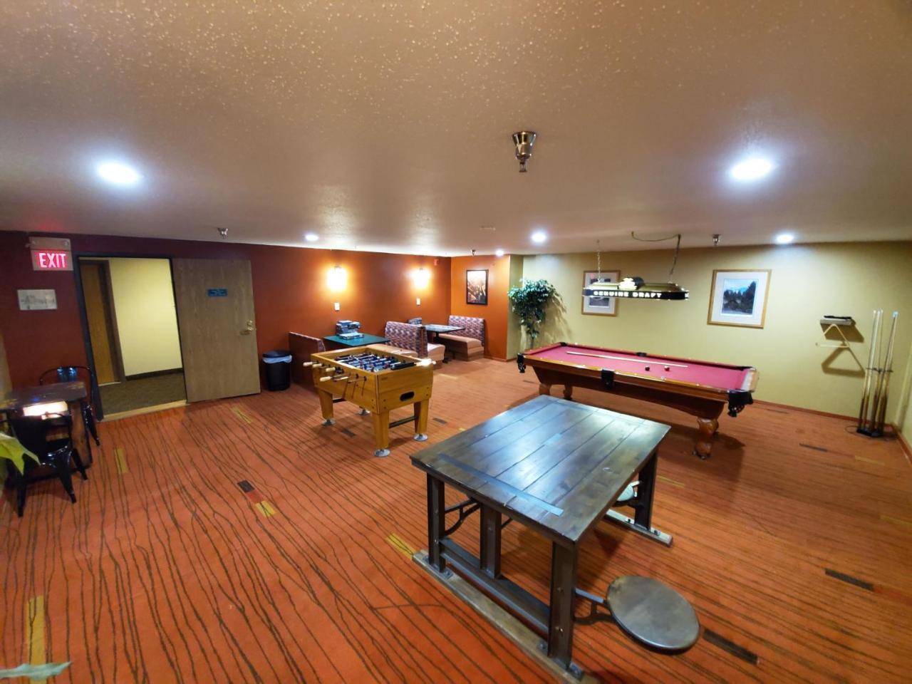 Roosevelt Inn Mount Rushmore Кийстоун Екстериор снимка