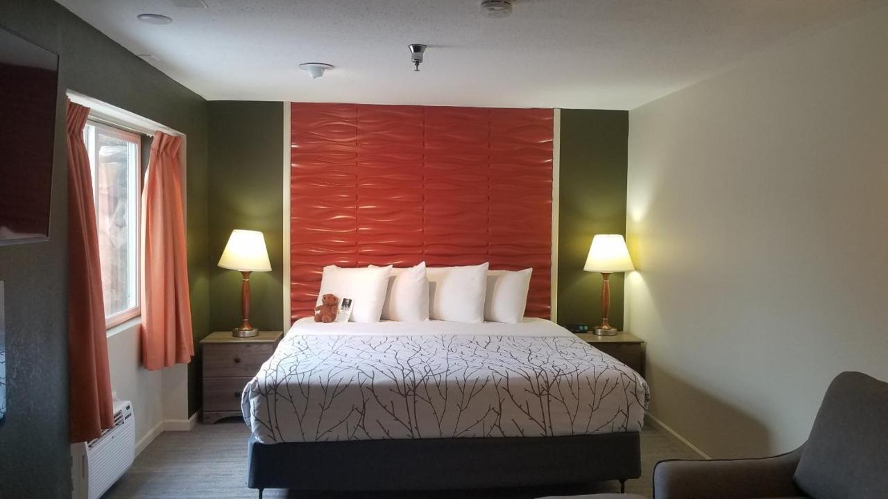 Roosevelt Inn Mount Rushmore Кийстоун Екстериор снимка